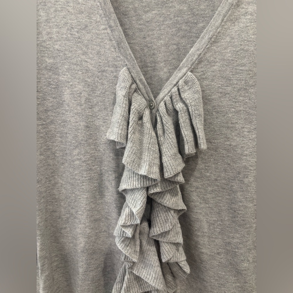 DKNYC Gray Ruffle Front Top - Picture 5 of 7